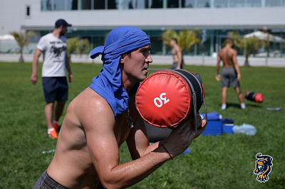 2018-19, предсезонка – городок в Sport Inn