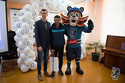 Награждение победителей конкурса детского рисунка в Лазаревском районе