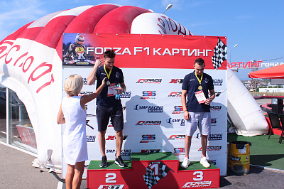 Игроки "Сочи" на картодроме Forza One Sochi
