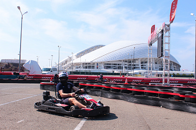 Игроки "Сочи" на картодроме Forza One Sochi