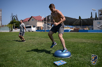 2018-19, предсезонка – городок в Sport Inn