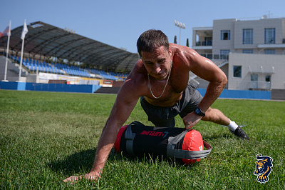 2018-19, предсезонка – городок в Sport Inn